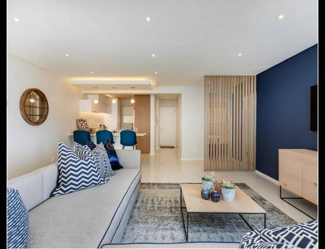 2 BEDROOM APARTMENT TO LET IN SEA POINT